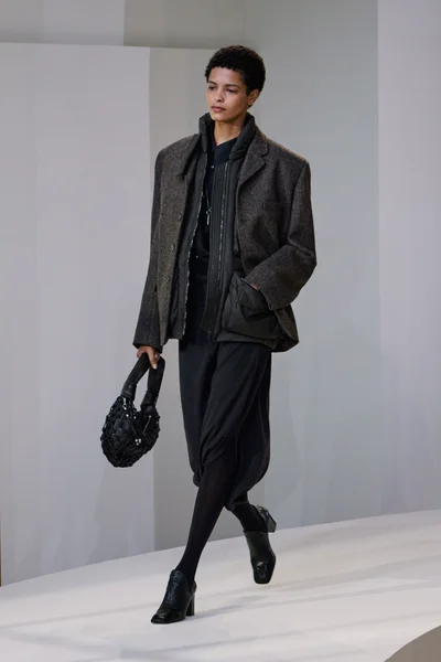 Look 43
